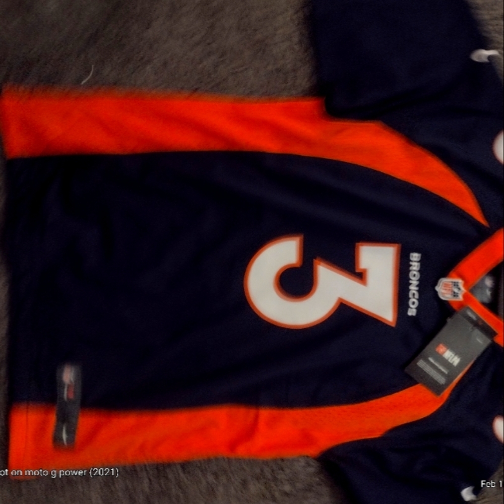 Youth size large bronco jersey
